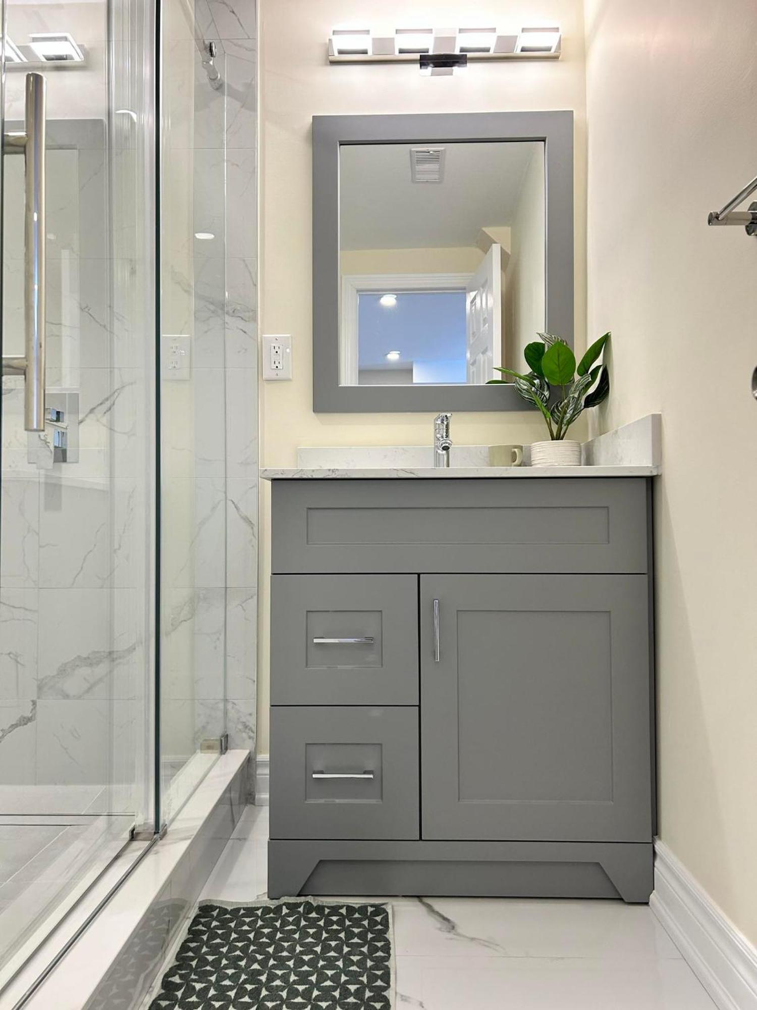 Brand New Lower Home With Exclusive Bathroom 多伦多 外观 照片